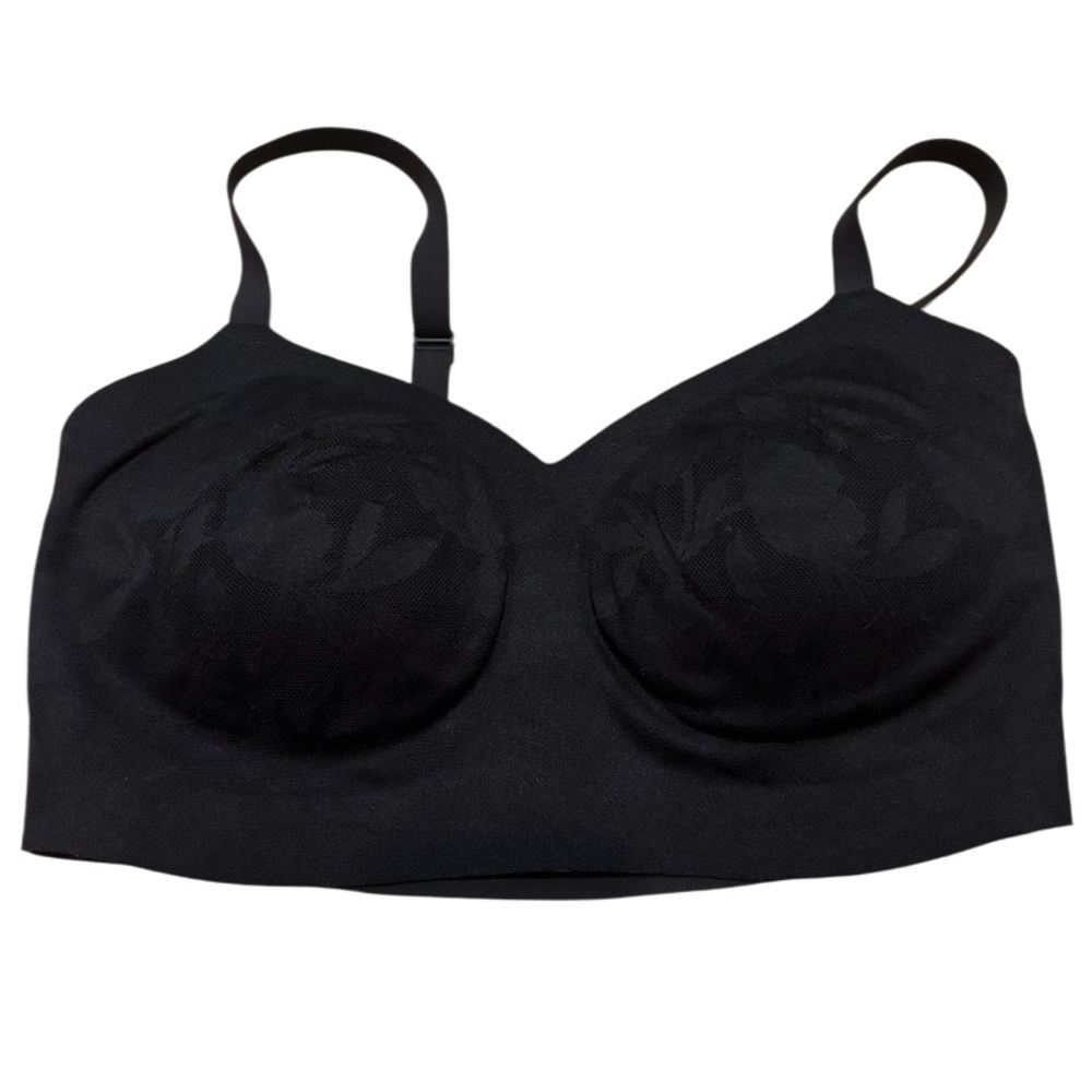 Athleta Rose embossed Sports Bra NWOT